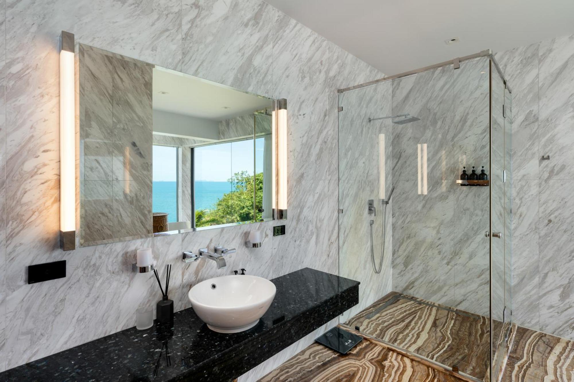 Agara-5 Bedroom Cliffside Ocean Front * Ko Samui